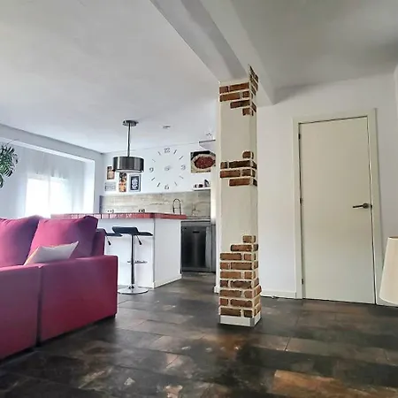 Cosy 2 Bedroom Apartment On 5 Floor With Balcony In The Centre Of Denia Near The Playa- Spain Buitenkant foto
