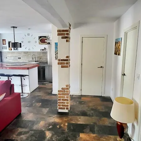 Cosy 2 Bedroom Apartment On 5 Floor With Balcony In The Centre Of Denia Near The Playa- Spain Buitenkant foto