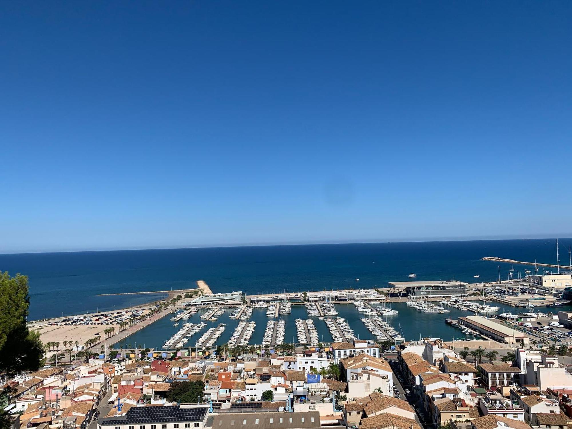 Appartement Cosy 2 Bedroom On 5 Floor With Balcony In The Centre Of Near The Playa- Spain Dénia